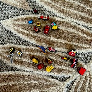 Crocs Jibbits - Mixed of new and used - 19 pieces